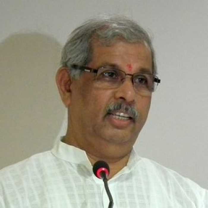 विधायक से कोई नहीं पूछता कि वह प्रशिक्षित हैं या नहीं : हिमाचल राज्यपाल